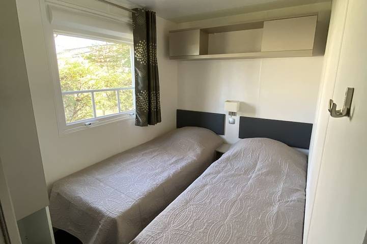 Mobil home pour 5 personnes, avec jardin ainsi que piscine et terrasse à Sainte-Gemme - 3