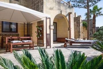 Ferienwohnung für 4 Personen, mit Garten und Ausblick in Gozo