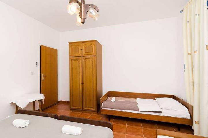 Ganze Wohnung, Guest House Kiko - Triple Room in Pomena, Mljet