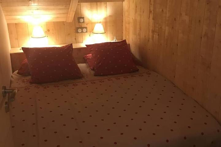 Gîte pour 12 personnes, avec sauna ainsi que jacuzzi et balcon dans Guzet-Neige - 3