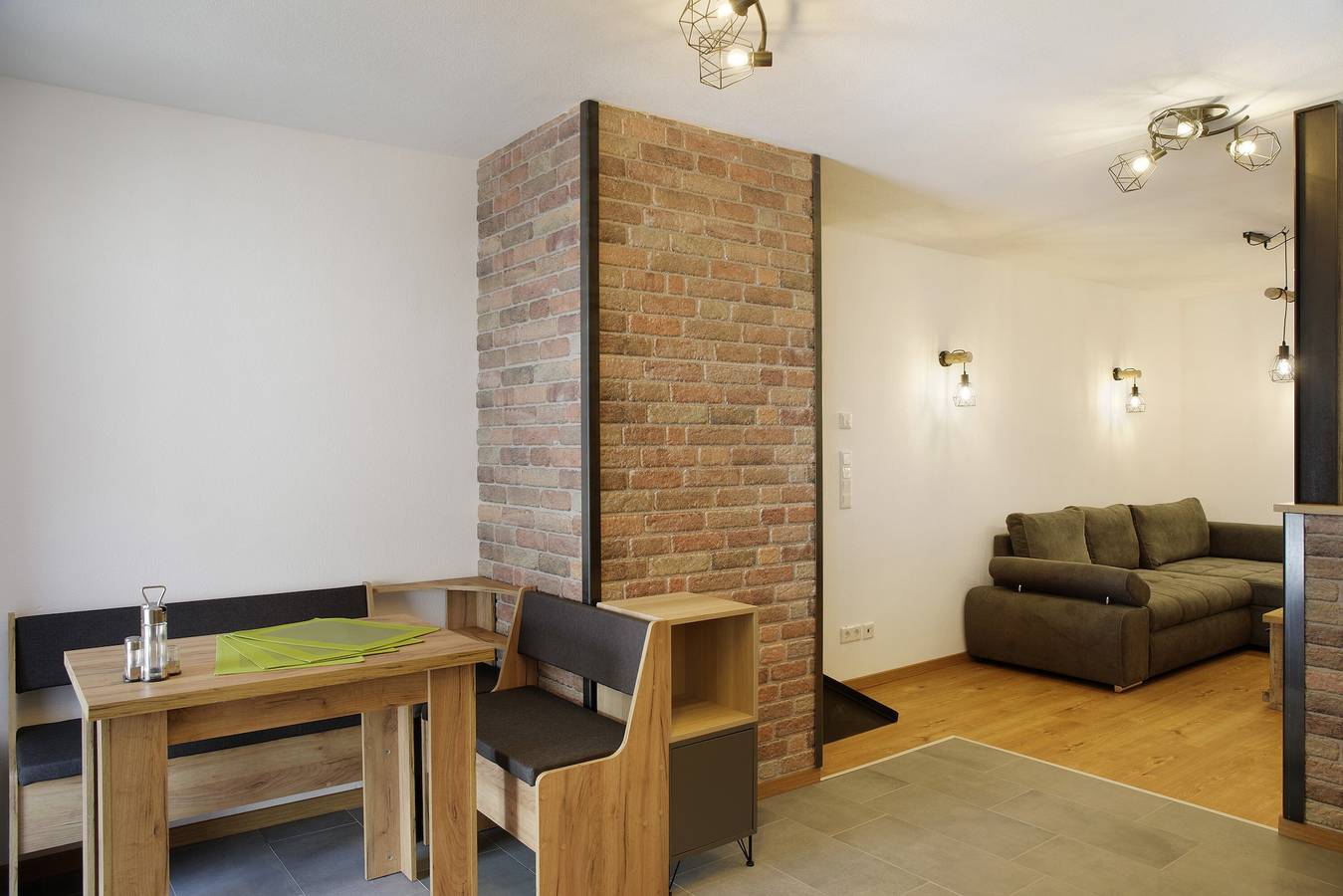 Ganze Wohnung, Ferienwohnung 'Marlies' mit Bergblick, privater Terrasse und Wlan in Garmisch-Partenkirchen, Bayerische Alpen