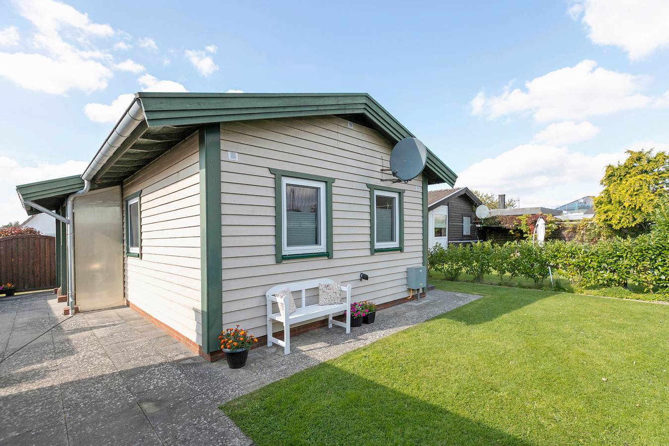 Ferienhaus 'Kleines Schweden' mit Seeblick, privater Terrasse und Wi-Fi in Hennstedt, Eider-Treene-Sorge