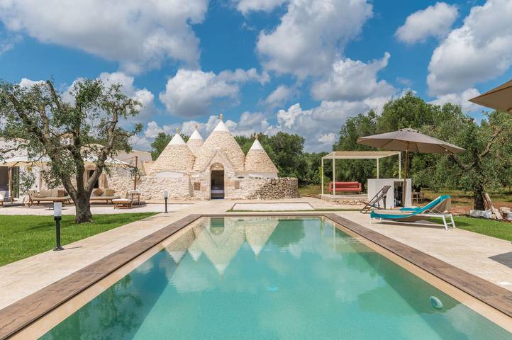 Location de vacances pour 8 personnes, avec jardin à Francavilla Fontana