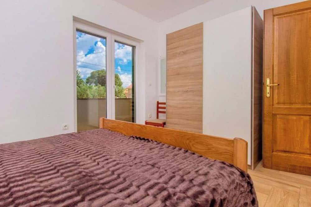 Villa Dalmacija Four Bedroom Villa with the pool in Dalmatinisches Zagora