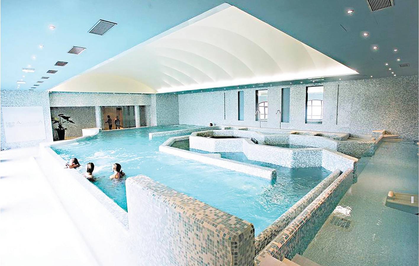 Apartamento junto a la piscina con WiFi y TV in Fayenza, Region de Draguignan