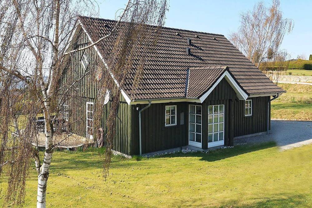 8 person holiday home in Løgstrup-By Traum in Limfjord in Westjütland