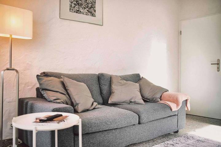 Ferienwohnung für 3 Personen, mit Balkon und Terrasse sowie Ausblick in Veldenz