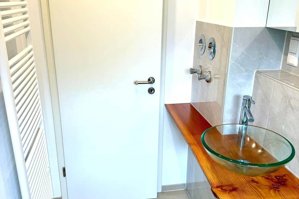 Ganze Wohnung, Romantic holiday with Pool & Panorama Weinberg in Martinsthal, Eltville am Rhein