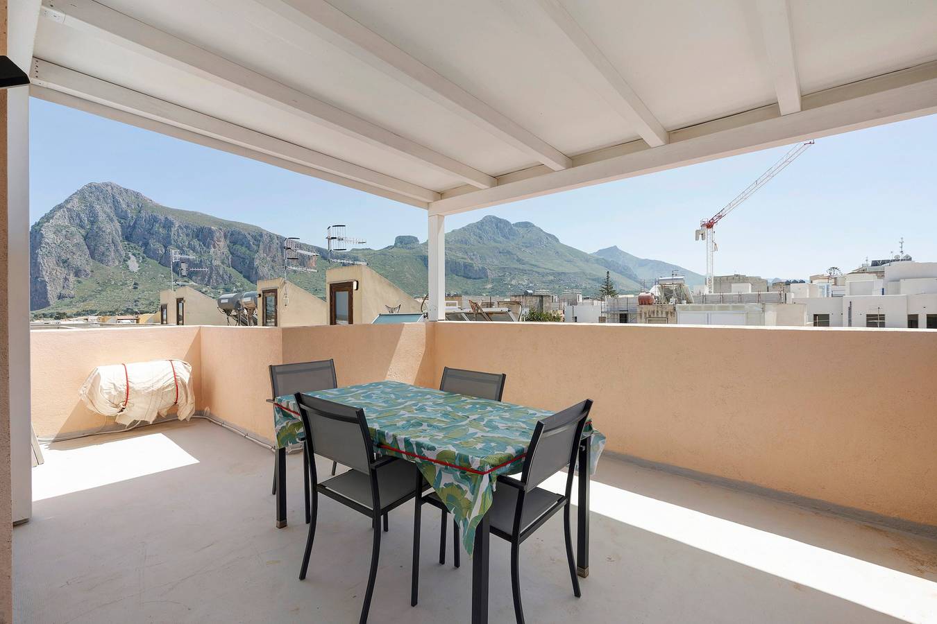 Casa Milo y Vicky: Vistas a la montaña, Wi-Fi y aire acondicionado in San Vito Lo Capo, Provincia de Trapani