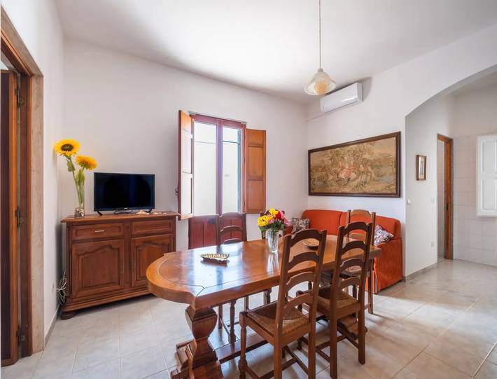 Holiday Home 'Via Cixierri 4' with Private Garden and Air Conditioning in Porto Cesareo, Gulf of Taranto