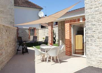 Gîte pour 2 personnes, avec jardin ainsi que sauna et terrasse dans Colombé-la-Fosse