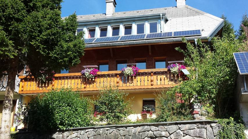 Ferienwohnung für 9 Personen, mit Sauna und Garten - 1
