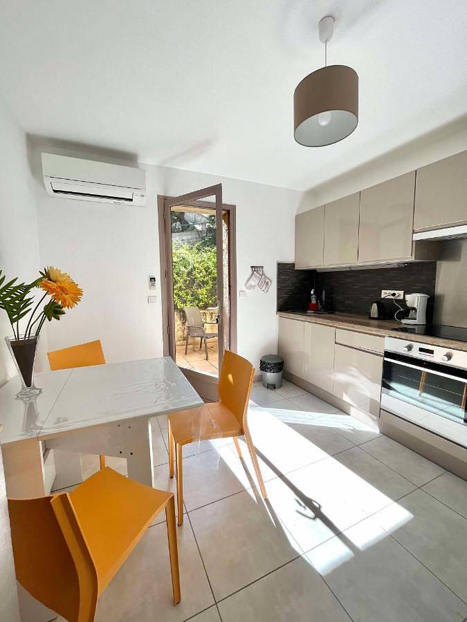 Appartement de vacances pour 2 personnes, avec vue et terrasse, animaux acceptés