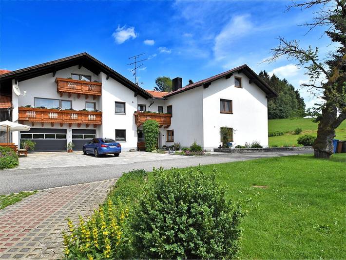 Ferienwohnung für 2 Personen, mit Balkon und Garten in Dreiländereck (D-A-CZ)