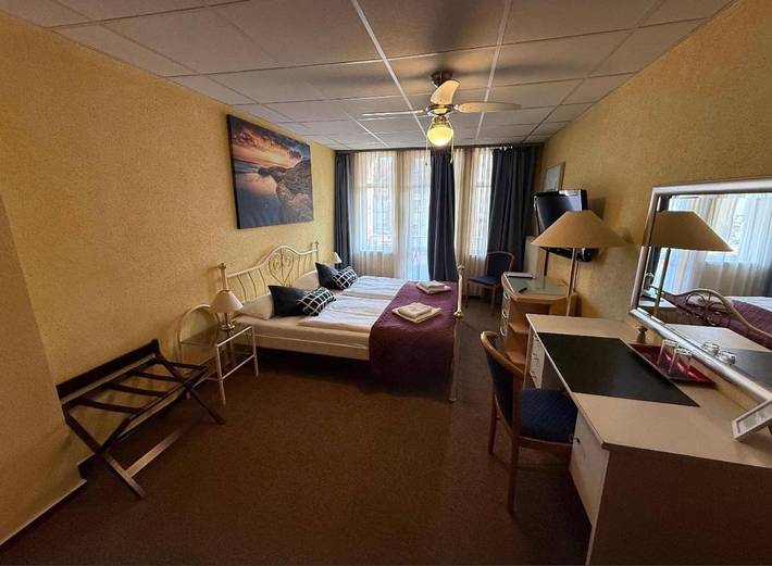 Hotel für 2 Personen, mit Ausblick und Garten sowie Balkon in Georgenthal - 3