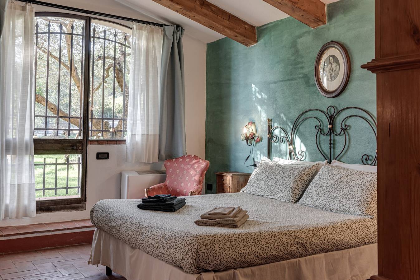 Agritourisme 'Il Pintello - Lo Scricciolo' avec piscine partagée, Wi-Fi et climatisation in Province de Florence