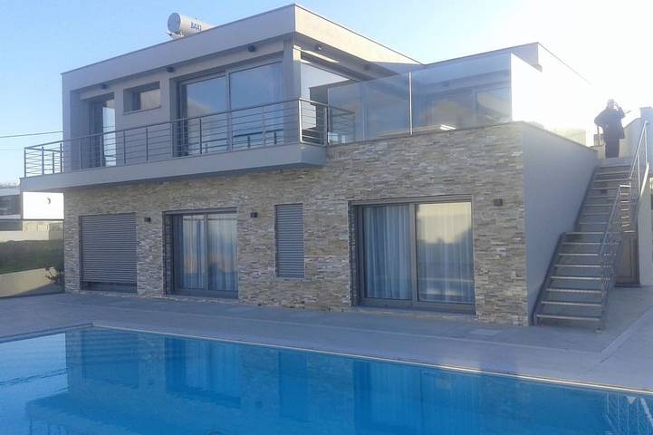 Casa de vacaciones para 8 personas, con terraza y jardín en Atalaia