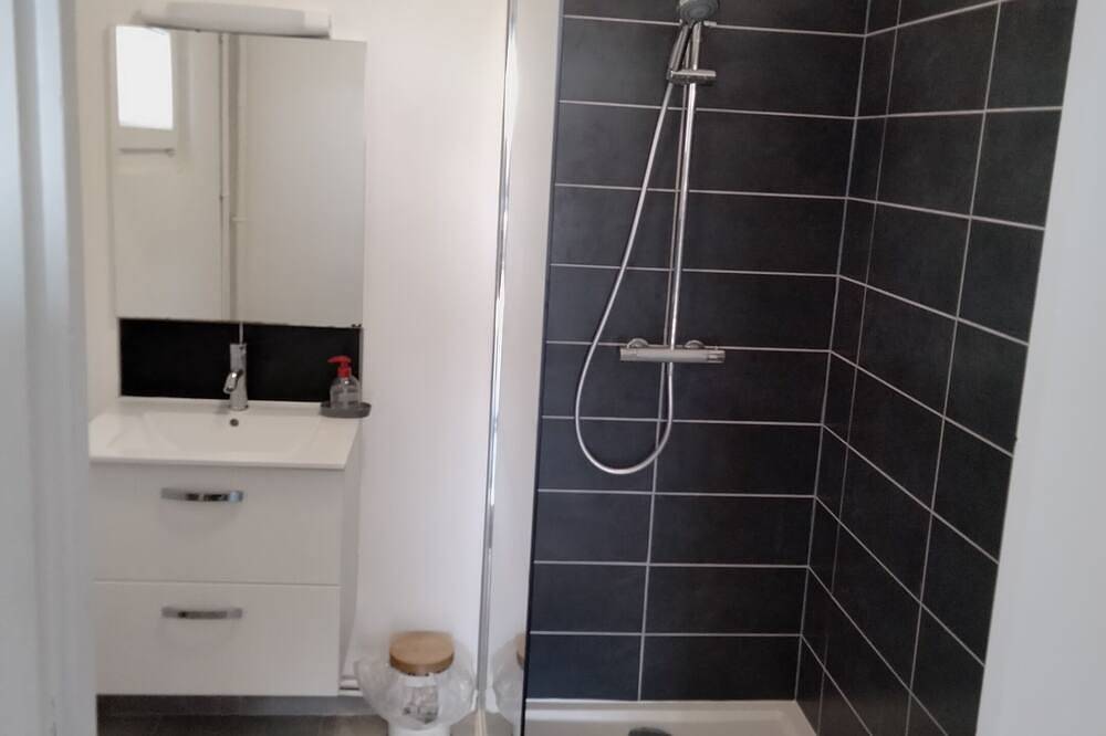 Hébergements le Camp d'Auneau - Auneaululu New in Aunay-sous-Auneau, Région de Chartres