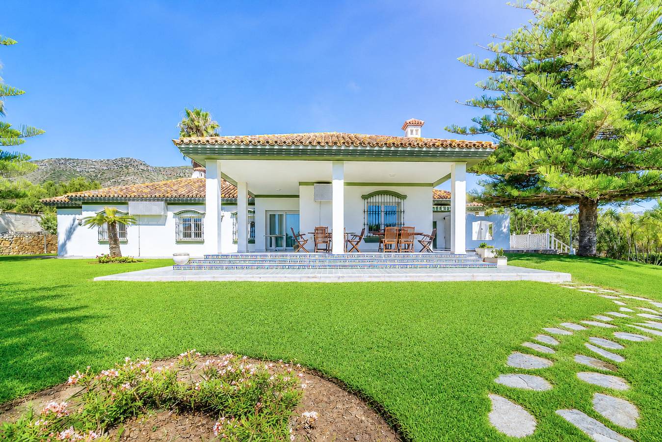 Cubo's Villa Galemar Torremolinos Pool & Padel in Torremolinos, Costa del Sol