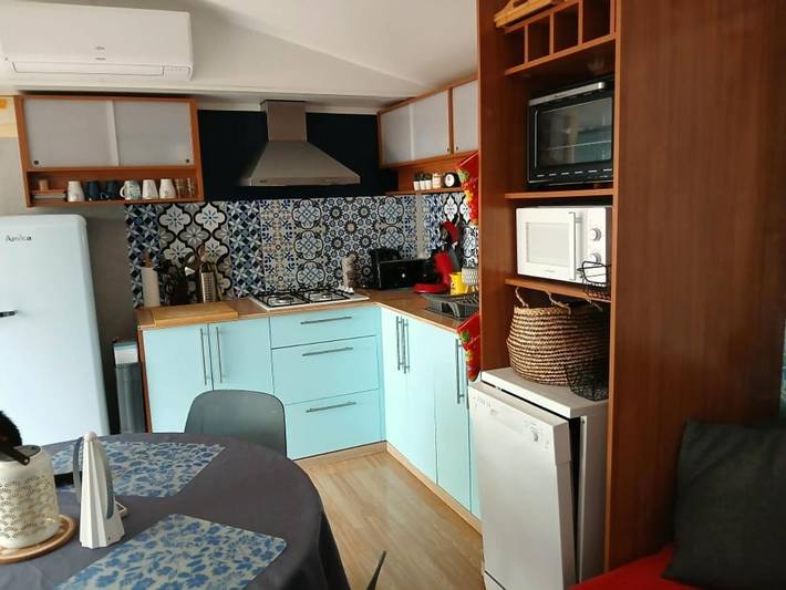 Location de vacances pour 6 personnes, avec piscine et jacuzzi ainsi que bassin pour enfant et terrasse, animaux acceptés à Chamaret - 4