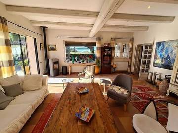 Maison De Vacances pour 10 Personnes dans Robion, Parc naturel régional du Luberon, Photo 2