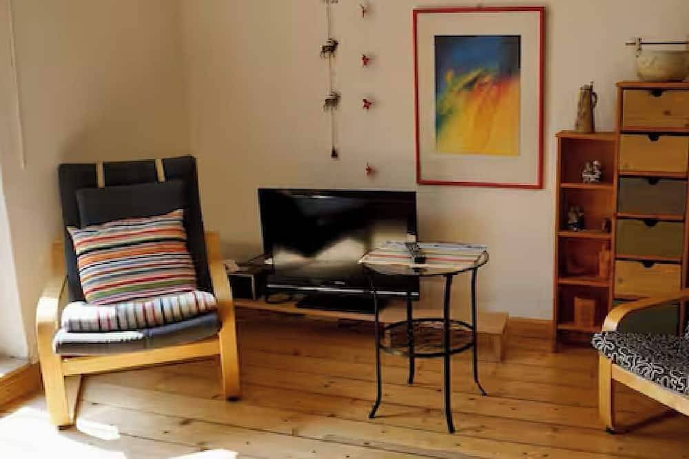 Ganze Wohnung, Idyllische Ferienwohnung/Monteurswohnung in Neuwied, Osteifel