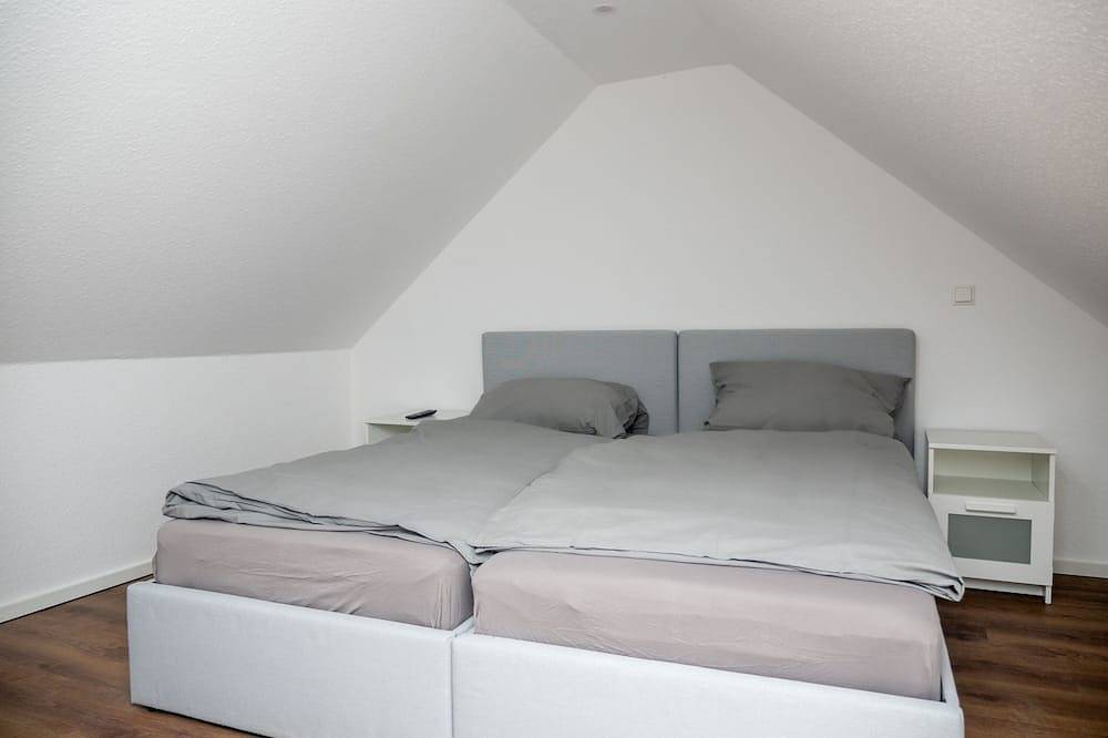 Ganze Wohnung, Zweistöckiges Apartment in Karlsbad in Karlsbad (Baden), Kraichgau