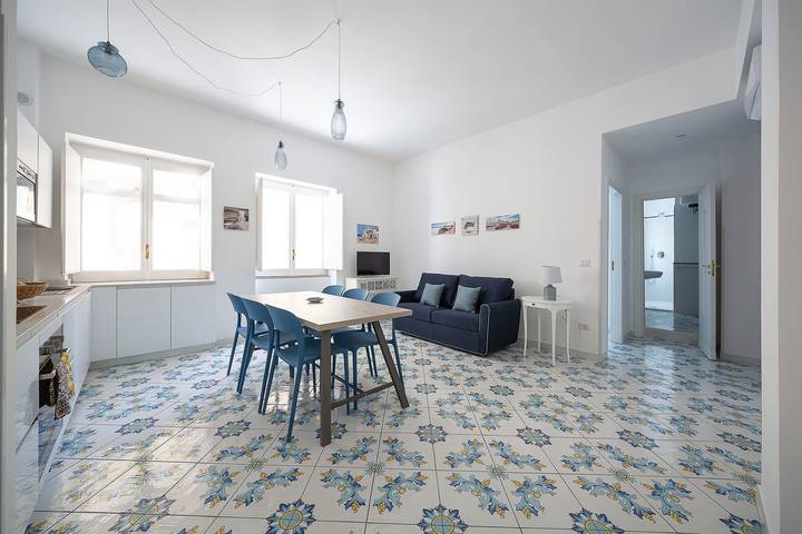 Appartamento per 6 persone, con Balcone e Giardino a Maiori