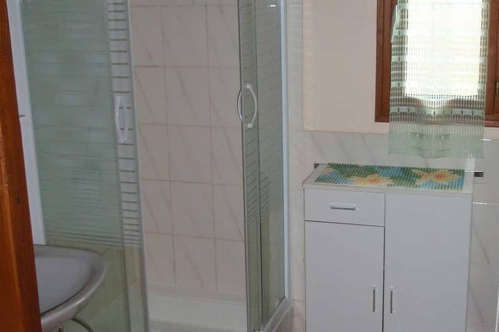 Location de vacances pour 7 personnes, avec Jardin et Piscine dans Saint-Michel-de-Bannières - 4