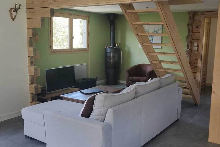 Gîte pour 8 personnes, avec balcon et jardin à Mieussy - 4