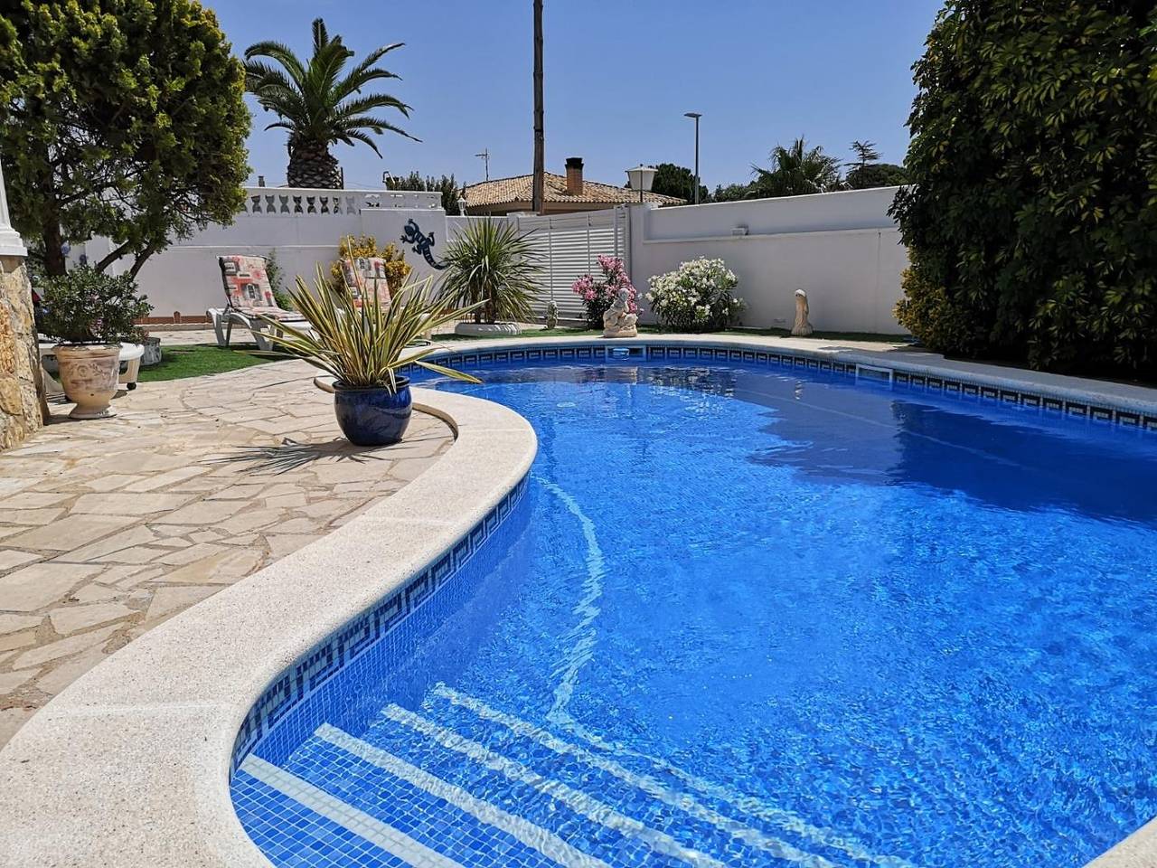 Charming villa with private pool in Miami Platja! in Mont-roig del Camp, Costa Dorada