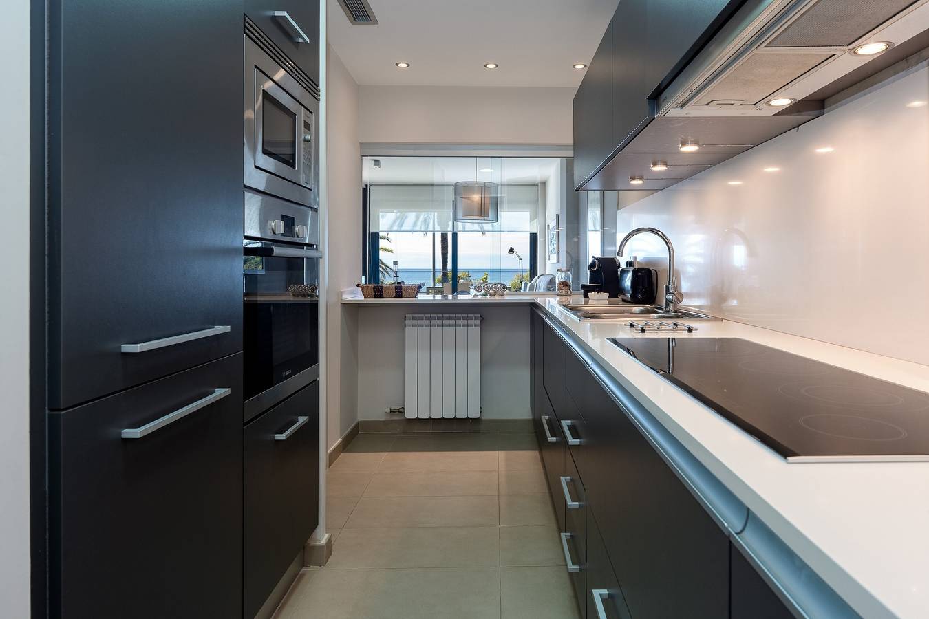 Appartement 'Apartamento Delfin' met zeezicht, wifi en airconditioning, foto 10
