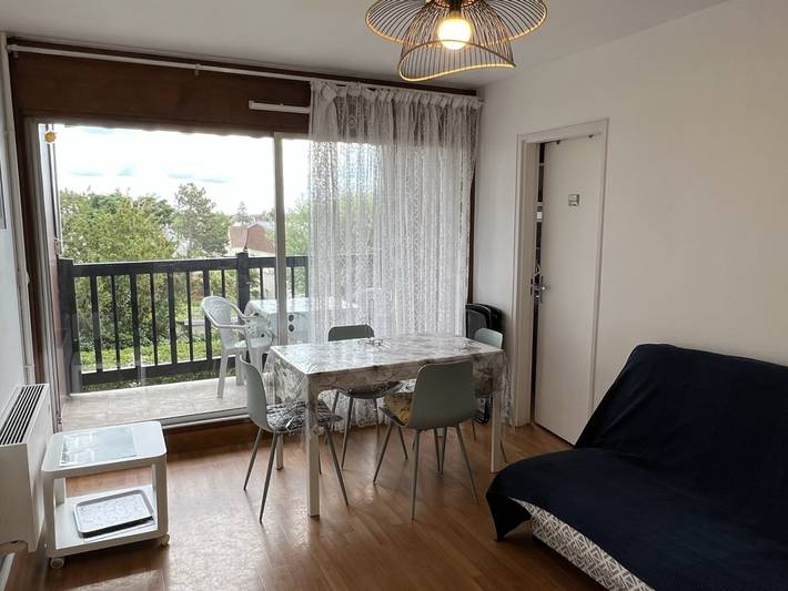 Gîte pour 5 personnes, avec Balcon à Varaville