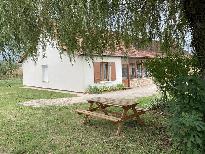 Gîte pour 4 personnes, avec jardin à Savigny-sur-Seille
