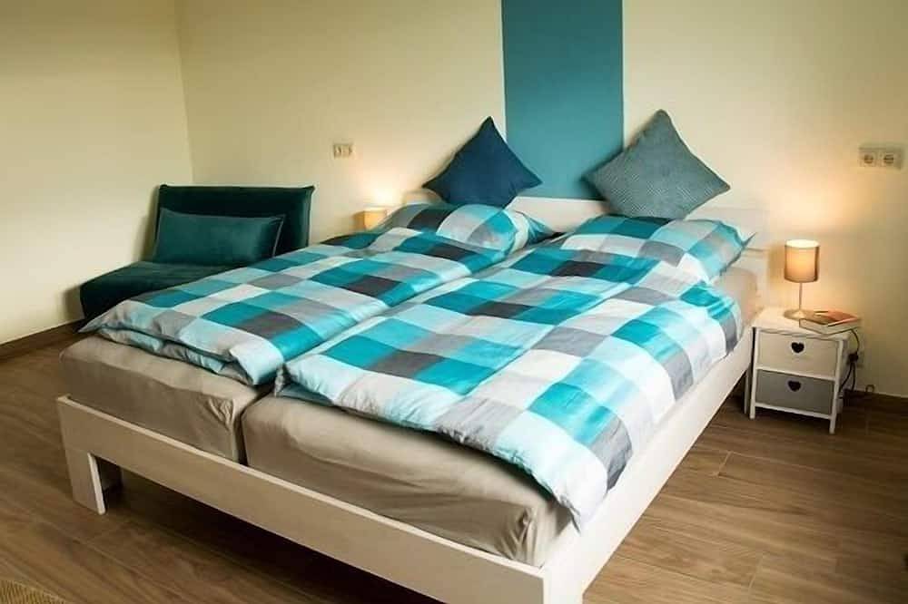 Ganze Wohnung, Familienurlaub auf 100qm in den schönen Hassbergen - Kulturstädten wie Bamberg und Würzburg in der Nähe in Hofheim in Unterfranken, Landkreis Haßberge