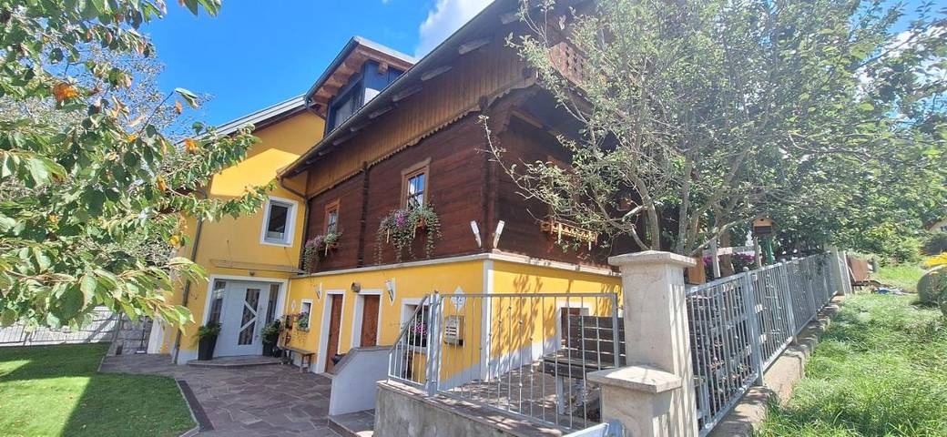 Ferienwohnung für 4 Personen, mit Terrasse und Ausblick in Gmünd in Kärnten