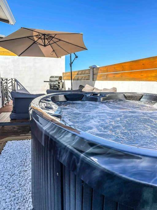 Villa pour 5 personnes, avec terrasse et jacuzzi