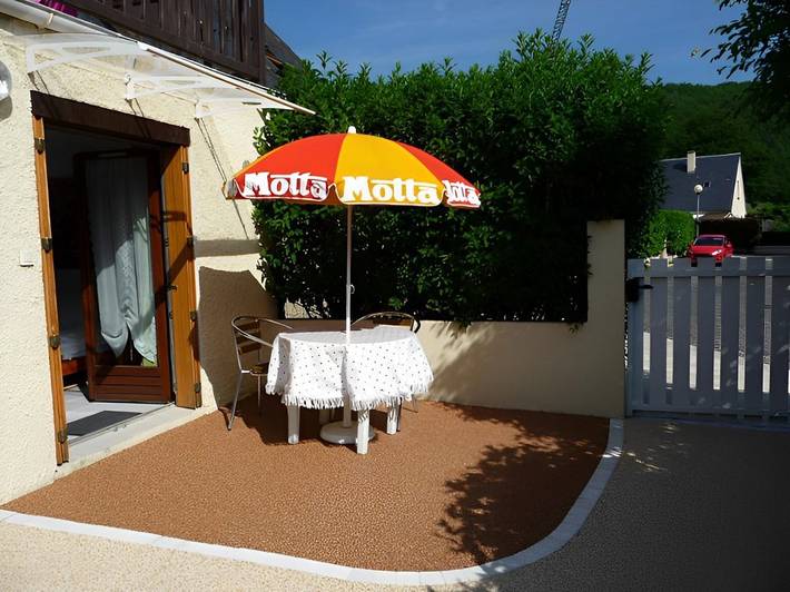Gîte pour 2 personnes, avec Terrasse et Jardin à Sainte-Eulalie-d'Olt