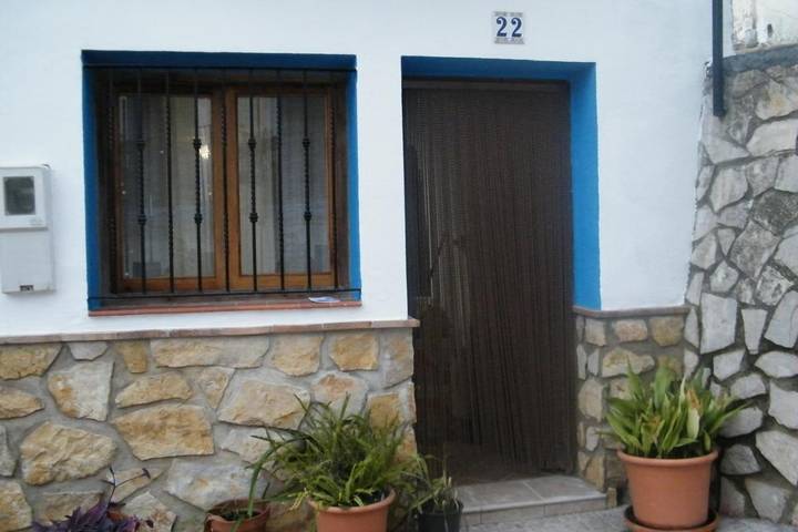 Casa rural para 4 personas, con vistas y terraza, Se admiten mascotas en Parc Natural de la Serra d'Espadà - 4
