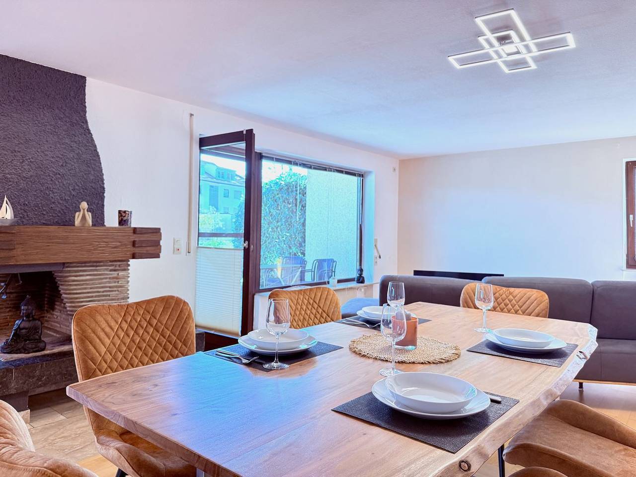 Ganze Wohnung, Ferienwohnung Aussichtsreich - großzügig mit Terrasse und Aussenkamin in Lindau, Bayerisch Schwaben