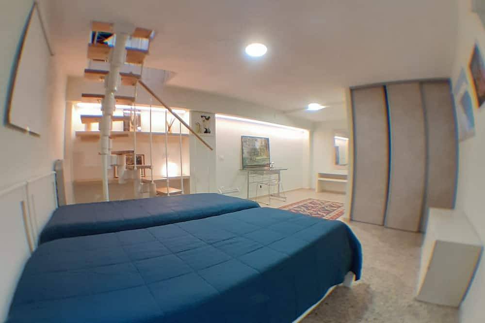 Entire apartment, Casa Galante Ostia Center Magnificent apartment in Ostia, Rome