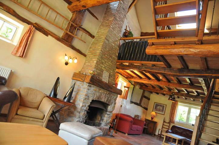 Ferme pour 32 personnes, avec terrasse ainsi que sauna et jardin à Érezée - 2