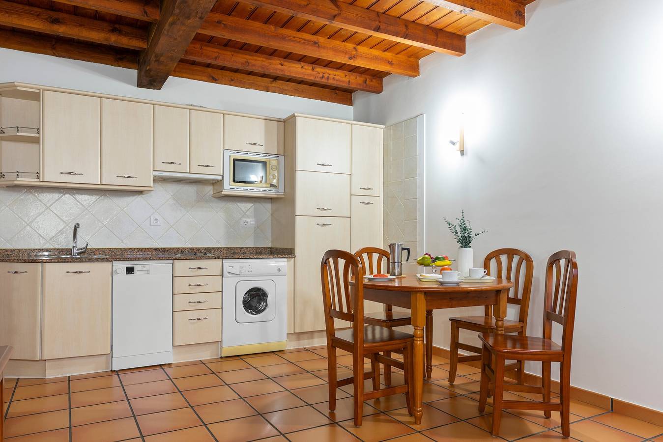Ganze Wohnung, Ferienwohnung 'Castañeu' mit Wi-Fi in Bustio, Ribadedeva