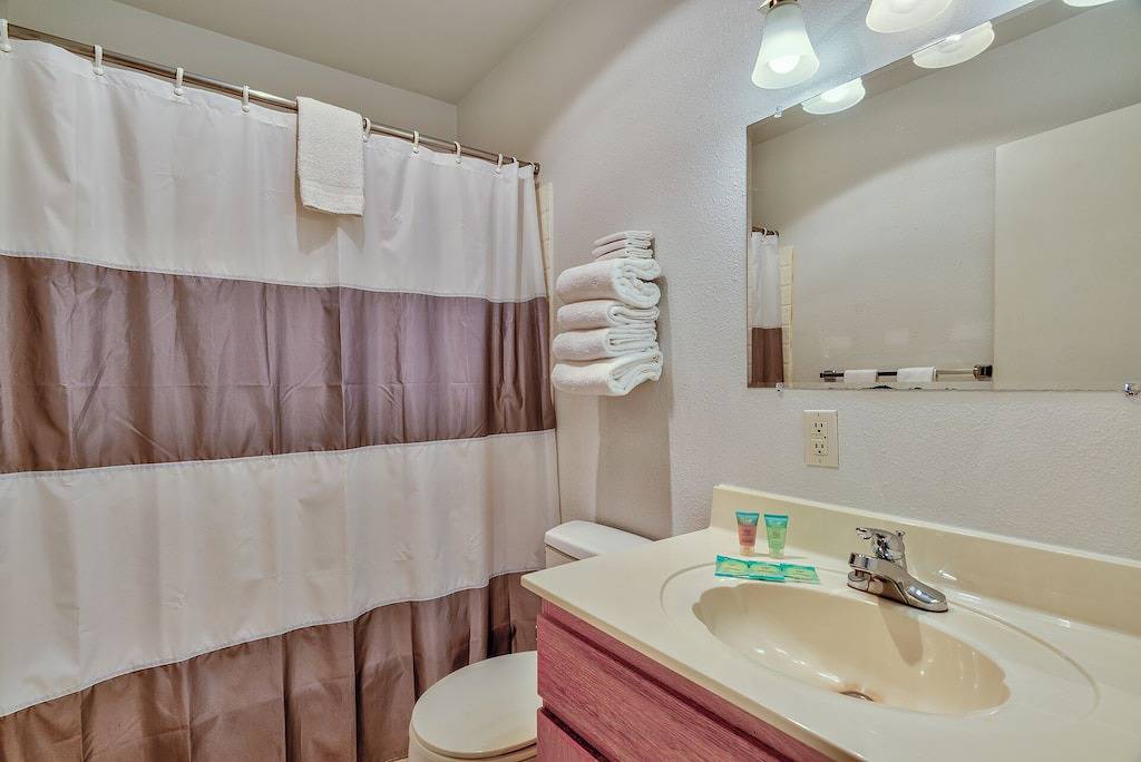 Ganze Wohnung, \"Herr der Gezeiten\" im Sea Gypsy! Etw am Strand in Lincoln City, Devils Lake (OR)