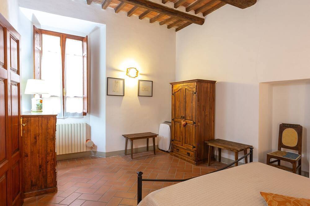 Entire apartment, Palazzo Malfatti Zwei-Zimmer-Wohnung für zwei Personen in Massa Marittima, Grosseto Province