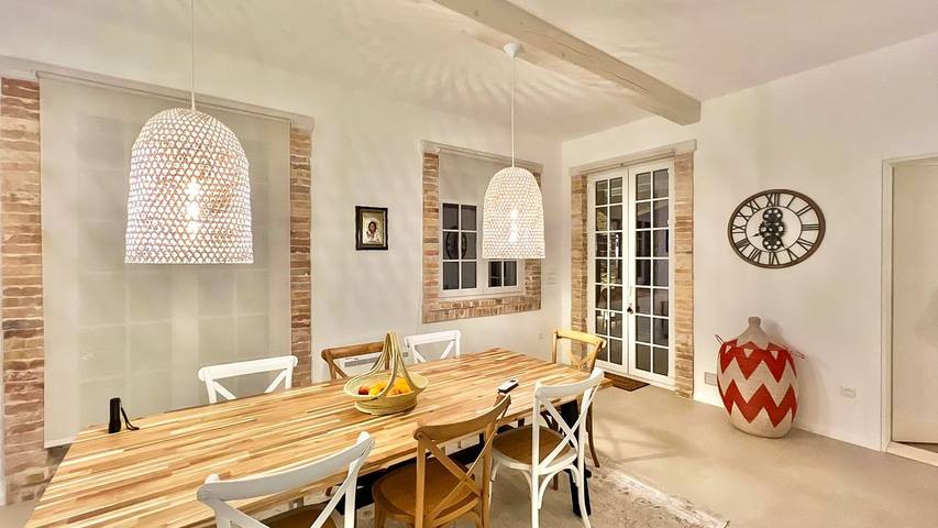 Villa für 10 Personen, mit Garten und Whirlpool sowie Terrasse in Montenegro - 4