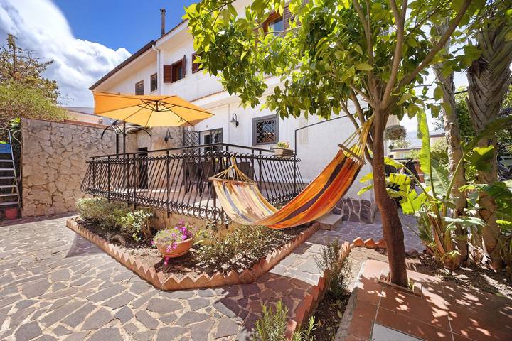 Villa per 10 persone, con Giardino a Sferracavallo