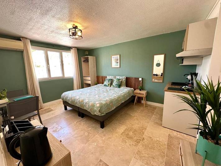 Apartamento de vacaciones para 2 personas, con vistas además de terraza y piscina, Se admiten mascotas - 1