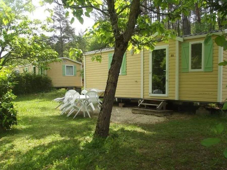 Camping Domaine du Lac - Mobilhome 6 personnes in Plazac, Périgord Noir