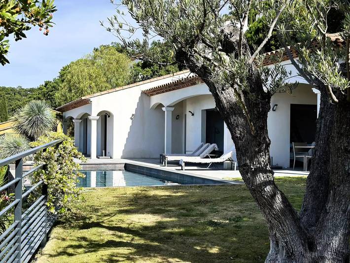 Villa pour 8 personnes, avec piscine et vue à La Londe-les-Maures - 4